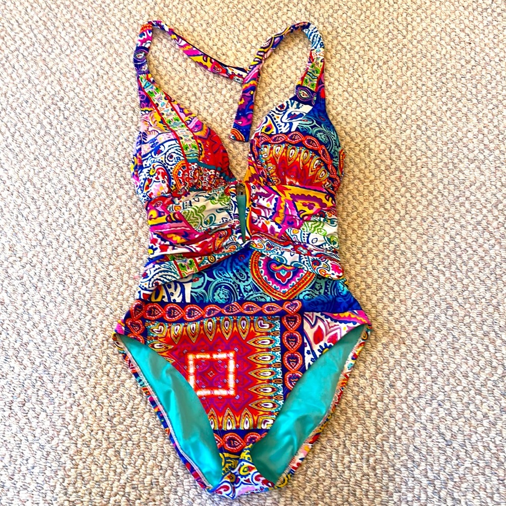 Comfortable and vibrant bathing suit by Blue Rod Beattie.